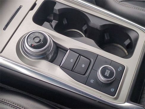 Used 2021 Ford Explorer Limited image 20