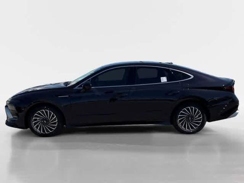 New 2026 Hyundai Sonata SEL FWD image 2