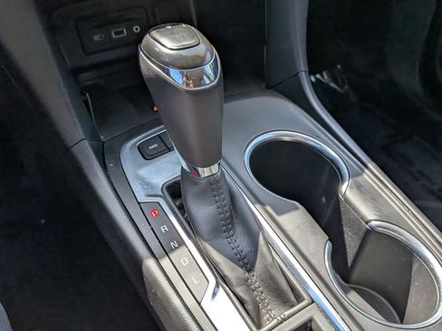 Used 2019 Chevrolet Equinox Premier AWD/4WD image 21