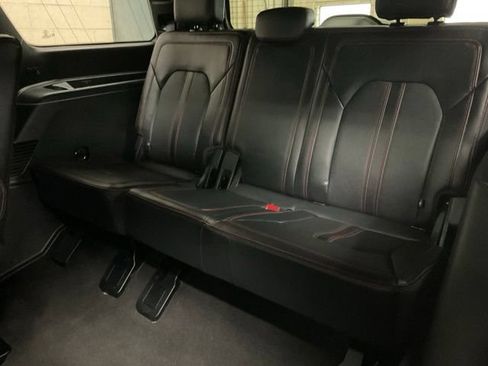 Used 2023 Ford Expedition Limited AWD/4WD image 17