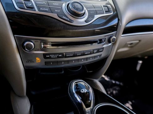 Used 2019 INFINITI QX60 Luxe w/ Essential Package image 29