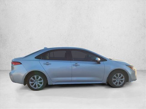 Certified 2025 Toyota Corolla LE FWD image 4
