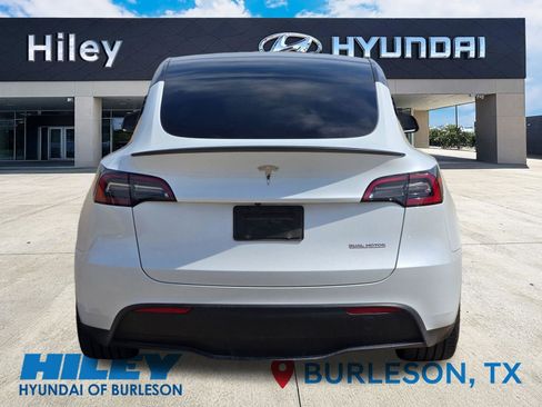 Used 2023 Tesla Model Y Performance AWD/4WD image 6
