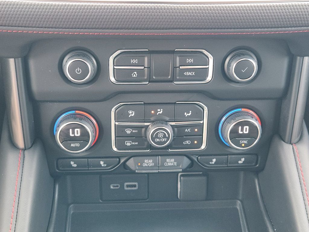 Used 2022 Chevrolet Tahoe RST RWD image 18