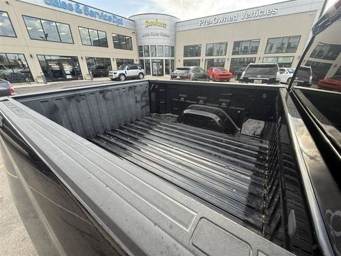 Used 2019 Chevrolet Silverado 1500 Custom Trail Boss AWD/4WD image 9