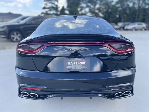 Used 2018 Kia Stinger Premium RWD image 6