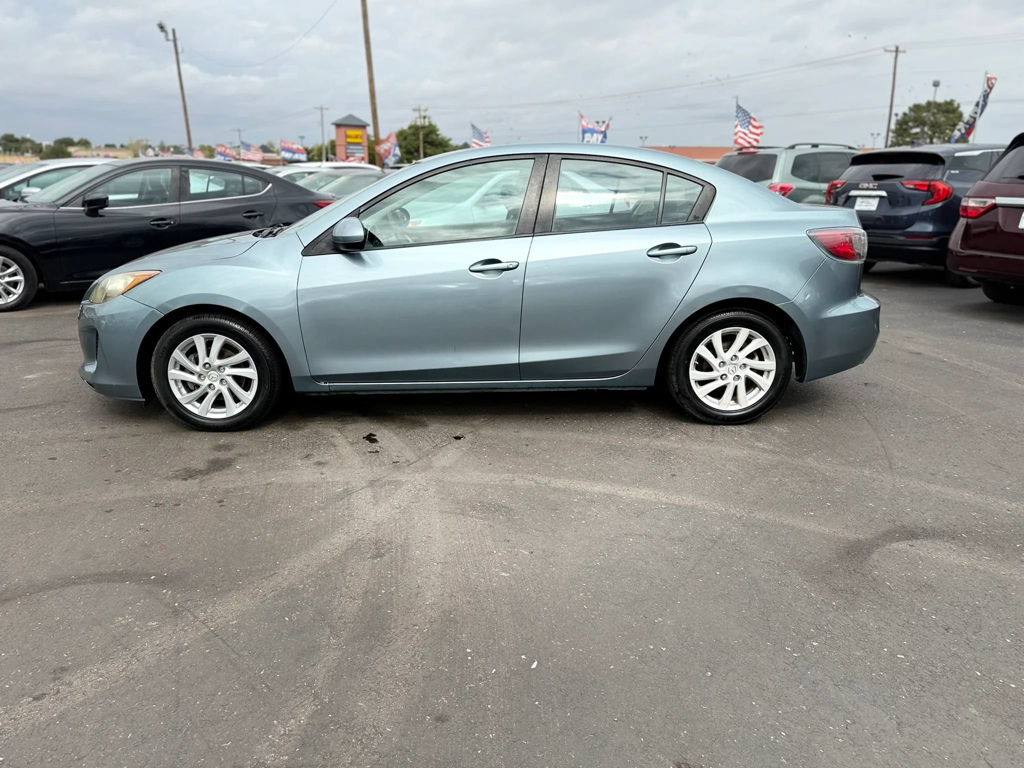 Used 2012 MAZDA MAZDA3 i Touring FWD image 6