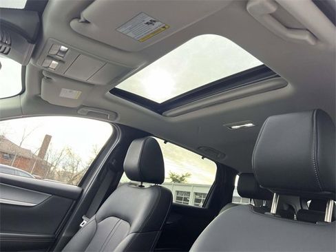 Certified 2025 MAZDA CX-90 3.3 Turbo w/ Preferred Package image 10