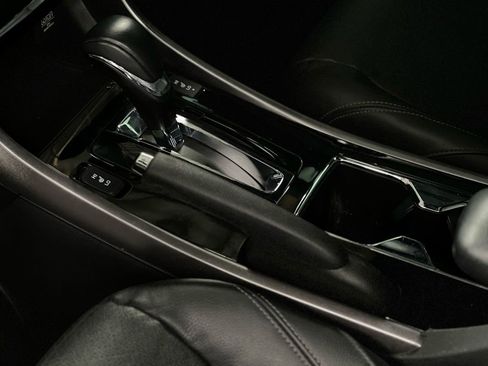 Used 2017 Honda Accord EX-L image 31