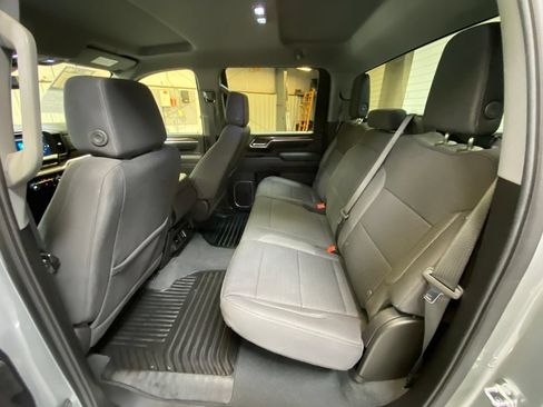 Used 2025 Chevrolet Silverado 2500 LT w/ Convenience Package AWD/4WD image 26