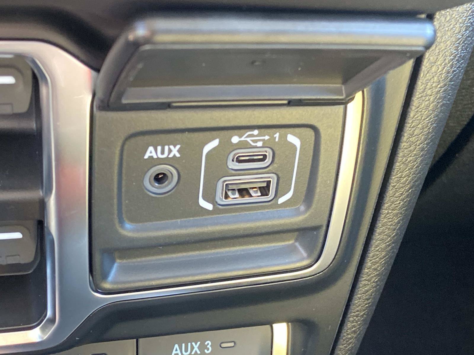 Used 2026 Jeep Gladiator Mojave AWD/4WD image 32