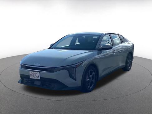 Used 2025 Kia K4 LXS image 7