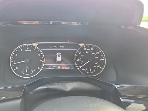 Used 2024 Nissan Pathfinder SV AWD/4WD image 19