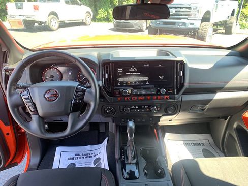 Used 2025 Nissan Frontier PRO-4X w/ Pro Convenience Package AWD/4WD image 21
