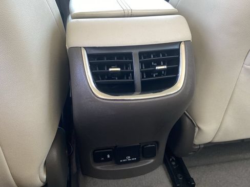 Used 2024 Chevrolet Malibu LT FWD image 15