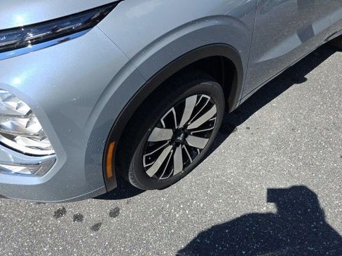 New 2025 Mitsubishi Outlander SEL image 9