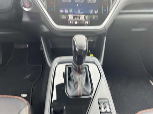 Used 2025 Subaru Crosstrek 2.5i Limited w/ Crosstrek Mirror Package image 15