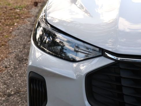 Used 2025 Ford Escape Active image 9