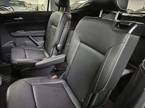 Used 2021 Volkswagen Atlas SE w/ Panoramic Sunroof Package AWD/4WD image 16