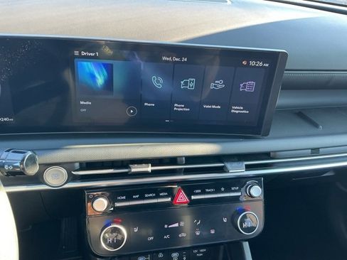 Certified 2025 Hyundai Santa Cruz SEL image 16