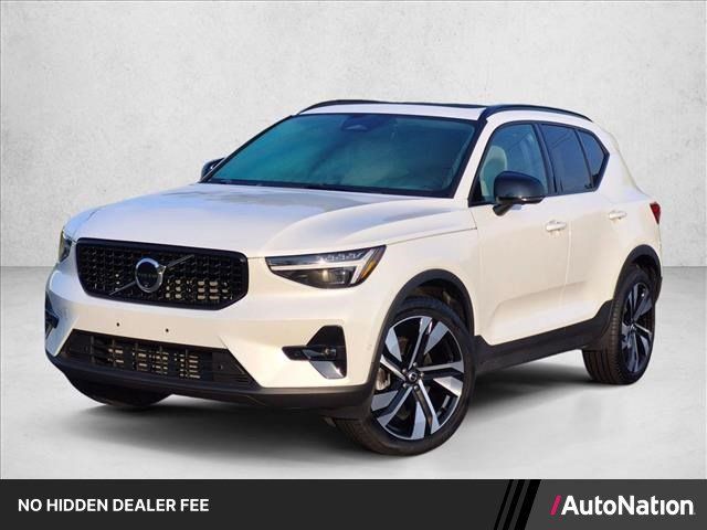Used 2026 Volvo XC40 B5 Ultra w/ Protection Package Premier AWD/4WD image 1
