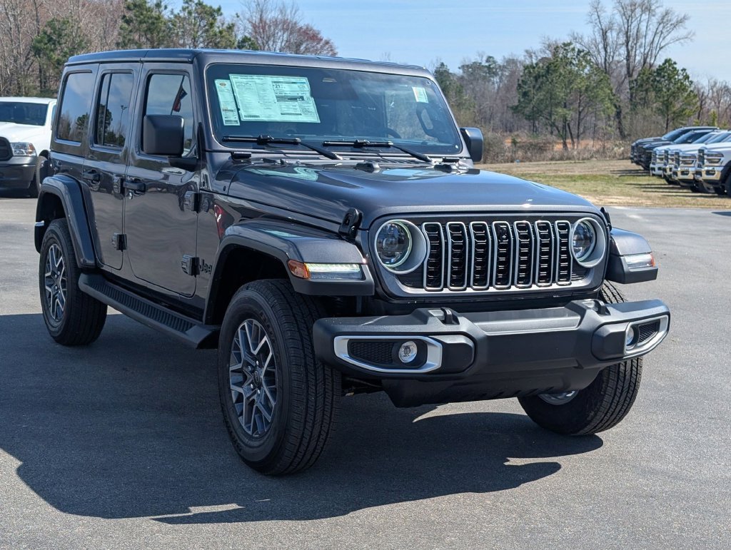 New 2026 Jeep Wrangler Unlimited Sahara AWD/4WD image 2
