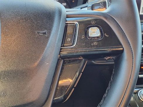 Certified 2022 Lincoln Corsair AWD w/ Equipment Group 101A image 15