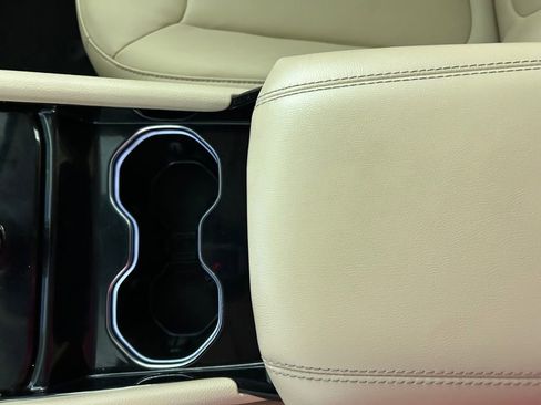 Used 2021 Jeep Grand Cherokee L Limited image 23