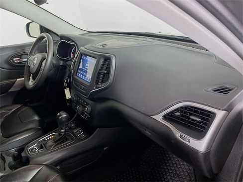 Used 2022 Jeep Cherokee Latitude w/ Trailer Tow Group image 29