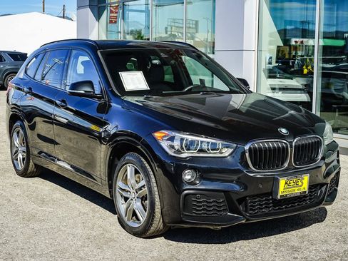 Used 2019 BMW X1 xDrive28i w/ M Sport Package image 3