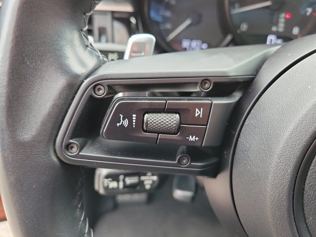 Certified 2023 Porsche Macan AWD/4WD image 30