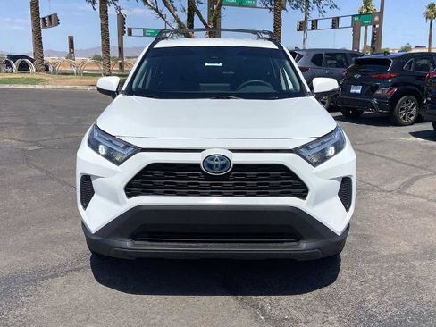 Used 2024 Toyota RAV4 XLE AWD/4WD image 3