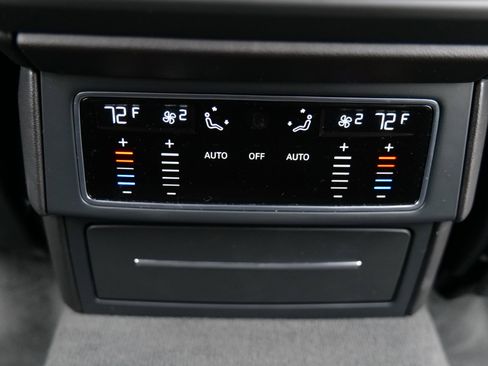 Used 2021 Lamborghini Urus image 50