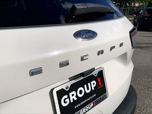 Certified 2022 Ford Escape SEL w/ Technology Package FWD image 29