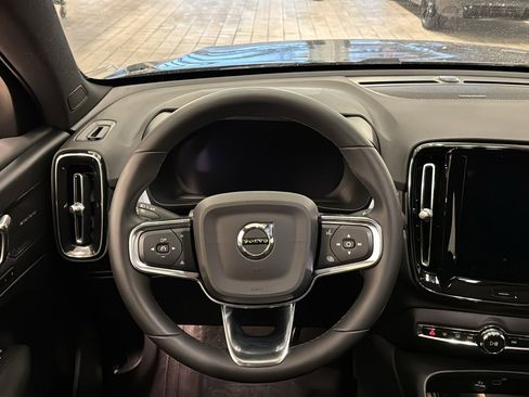 Used 2024 Volvo C40 P8 Recharge Ultimate w/ Protection Package Premier image 12
