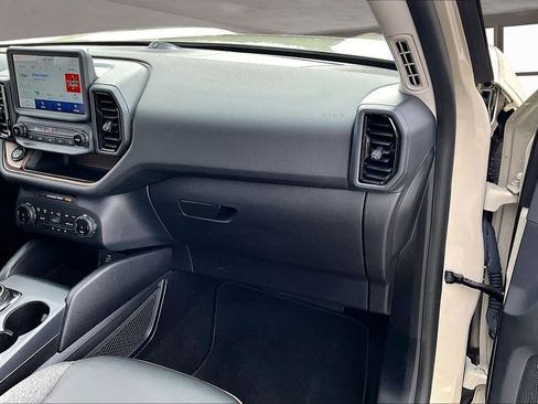 Used 2024 Ford Bronco Sport Outer Banks w/ Tech Package image 26