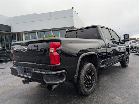 Used 2024 Chevrolet Silverado 2500 High Country w/ High Country Premium Package image 4
