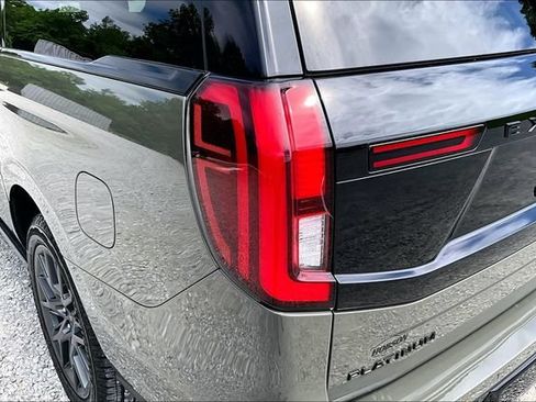 Used 2025 Ford Expedition Max Platinum w/ Stealth Performance Package AWD/4WD image 29