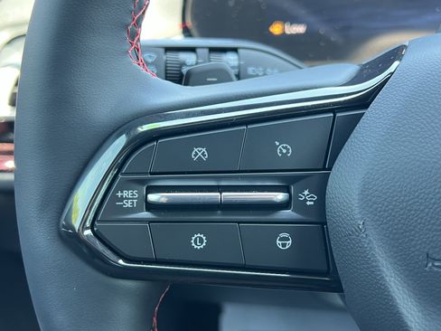New 2026 Chevrolet Traverse RS FWD image 20