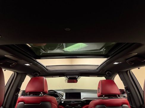 Used 2025 Acura MDX A-Spec image 18