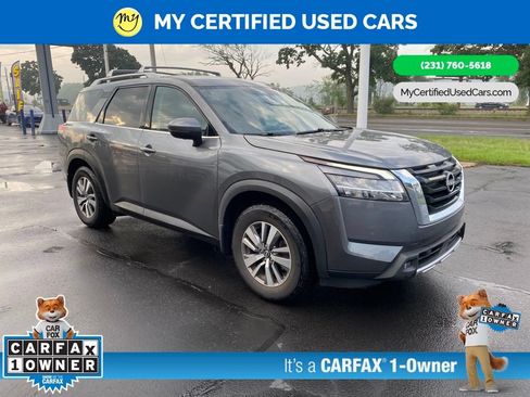 Used 2022 Nissan Pathfinder SL AWD/4WD image 3