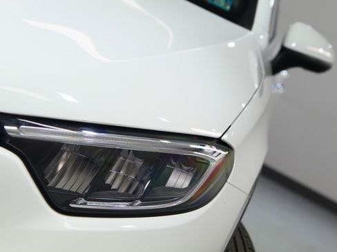 Certified 2026 Mercedes-Benz GLC 300 4MATIC image 9