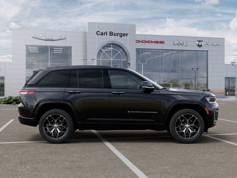 New 2026 Jeep Grand Cherokee Summit image 21