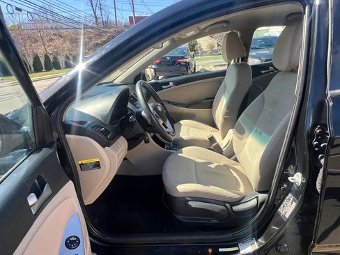 Used 2016 Hyundai Accent SE w/ Option Group 02 image 25