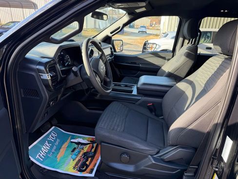 Used 2021 Ford F150 XL w/ STX Appearance Package RWD image 13