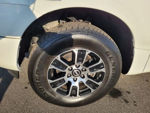 Used 2024 Nissan Titan SV w/ Accessory Utility Package image 19