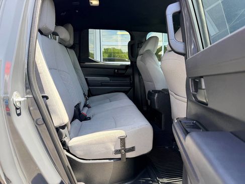 Used 2024 Toyota Tacoma SR5 w/ SR5 Upgrade Package AWD/4WD image 34