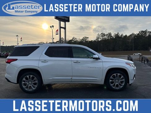 Used 2018 Chevrolet Traverse Premier w/ Driver Confidence II Package image 1