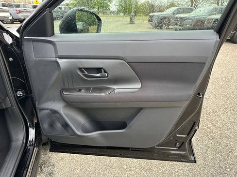 Used 2026 Nissan Kicks S FWD image 12