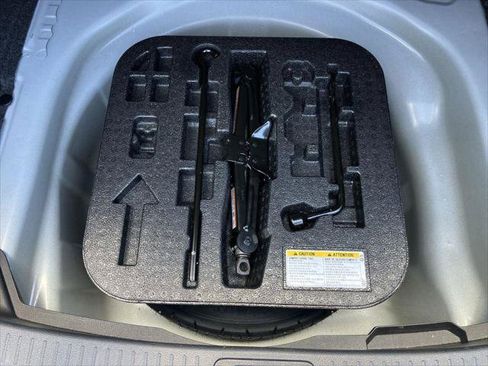 Certified 2025 Toyota Corolla SE w/ Convenience Package FWD image 25